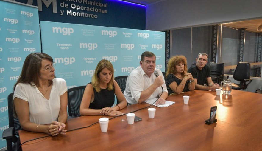 Montenegro anticipó que habrá sanciones contra los taxistas que bloquean la ciudad de Mar del Plata